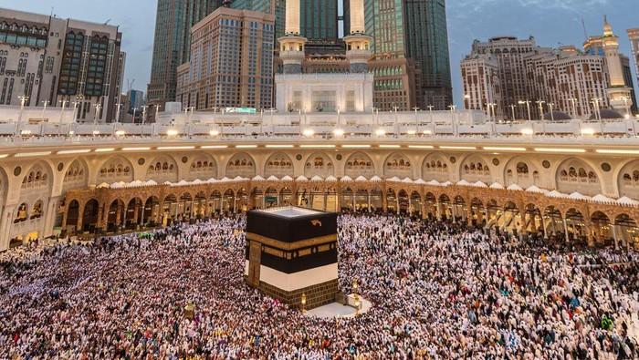kaaba-view05_1788766029.jpeg